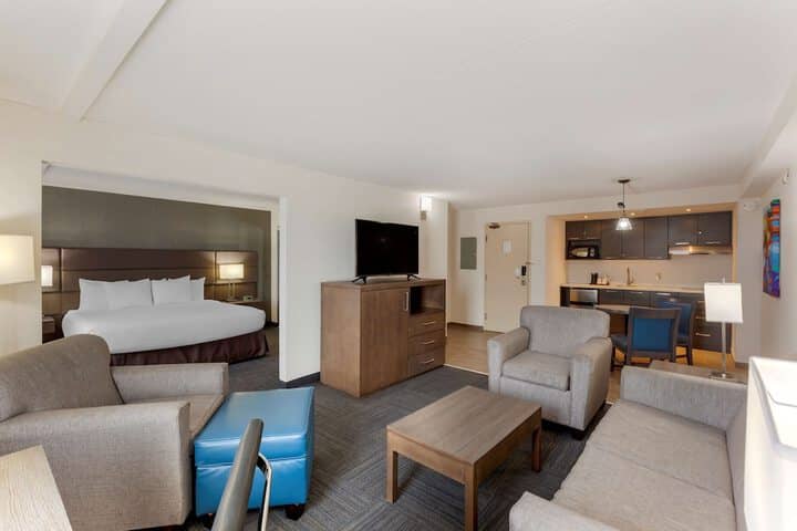 Private kitchenette
